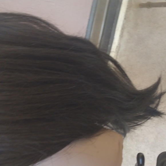 Beautiful Layered Bang Wig. About 16-18 inches long. 1B (black/brown) color. - Picture 8 of 14